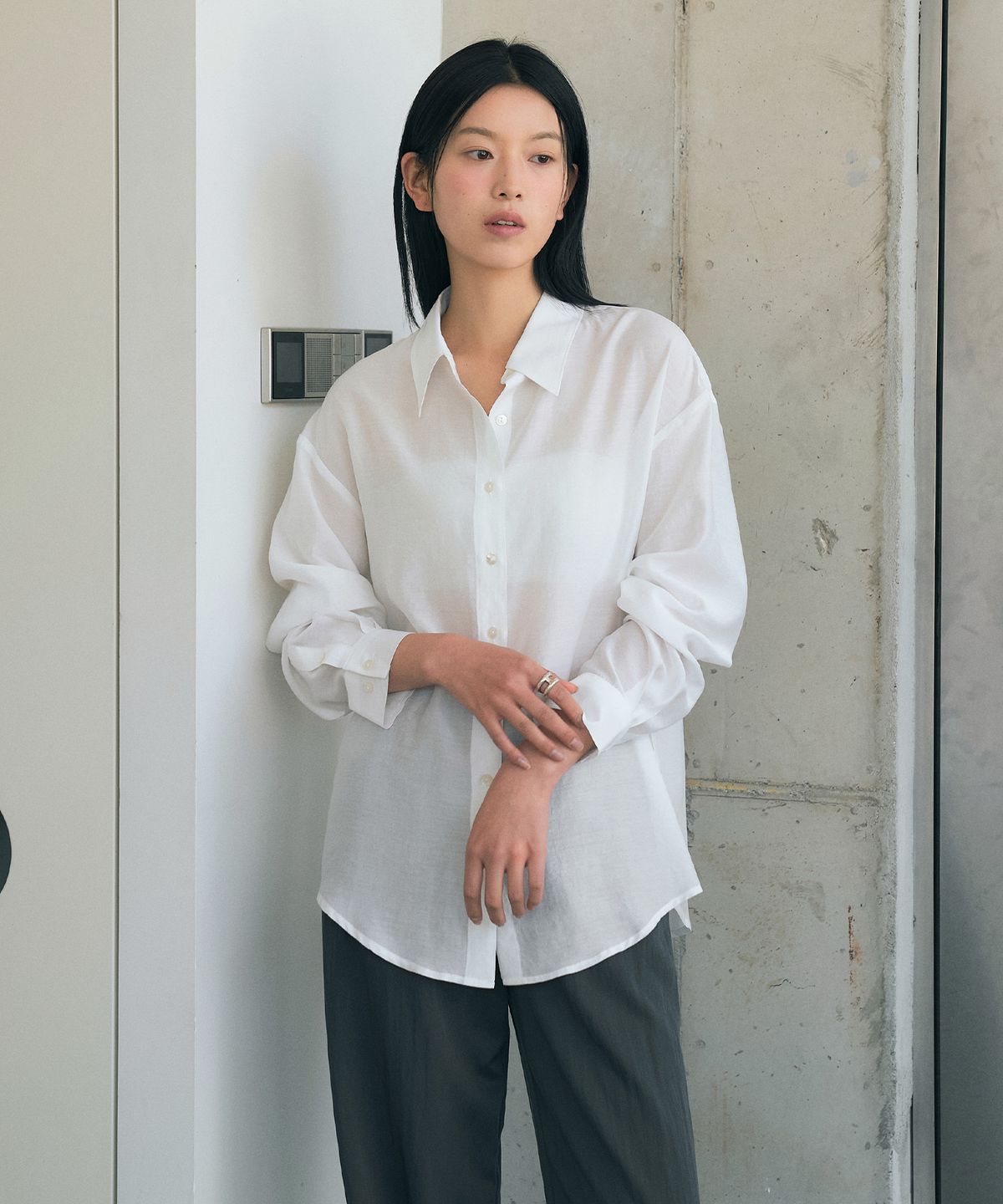 시야쥬(SIYAZU) SITP5278 소프트 쉬어 썸머 셔츠_White