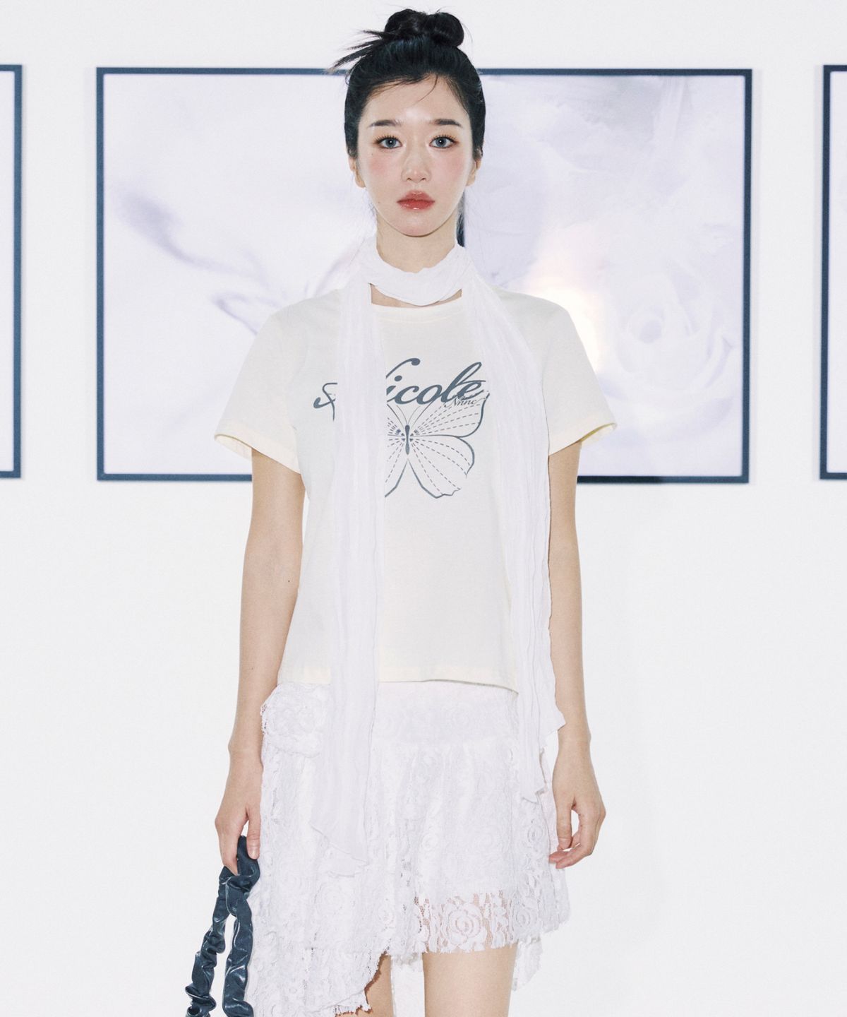 닉앤니콜(NICK&NICOLE) NICOLE BUTTERFLY SLIM TOP_CREAM CHARCOAL