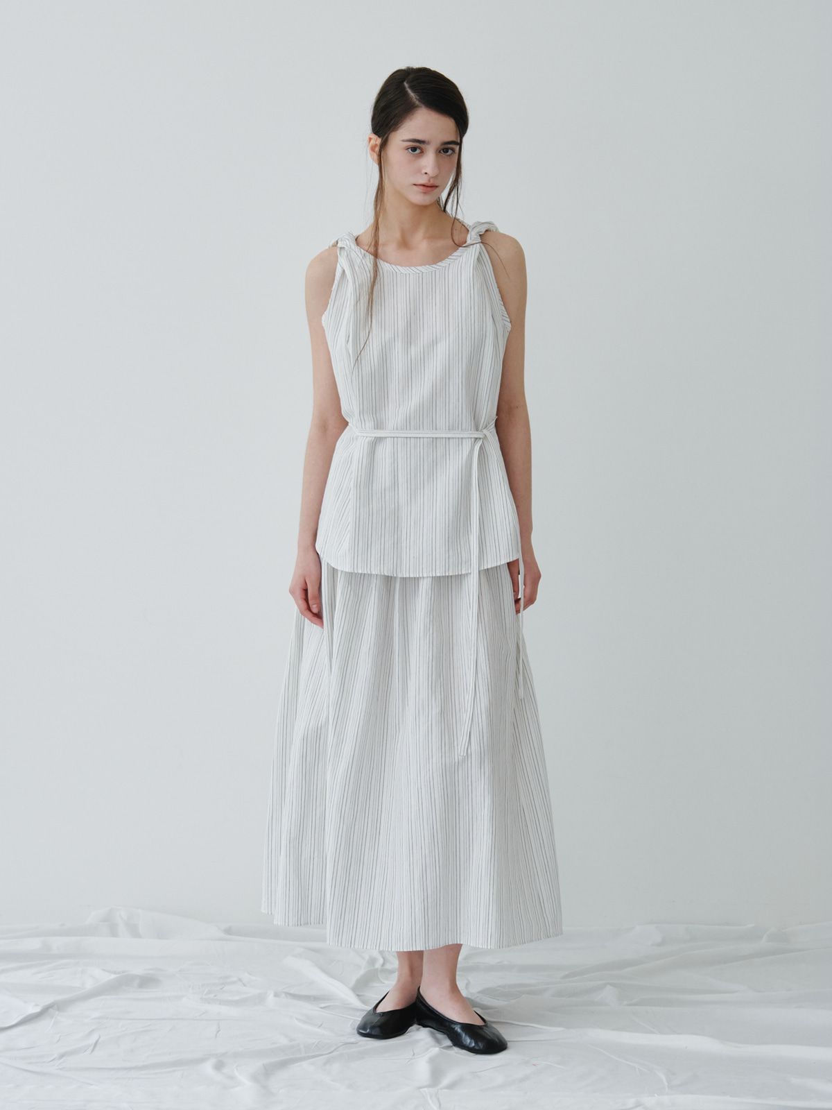 리플레인(REPLAIN) TWIST SHOULDER BLOUSE TOP_OFF WHITE