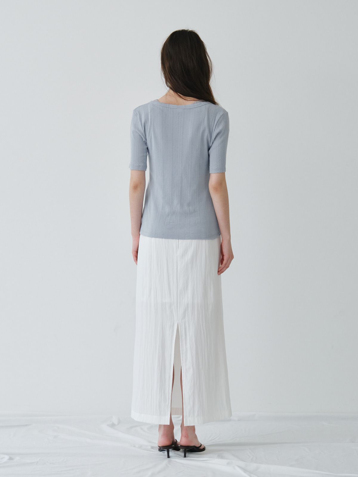 리플레인(REPLAIN) POINTELLE HENLEY NECK TOP_LIGHT BLUE