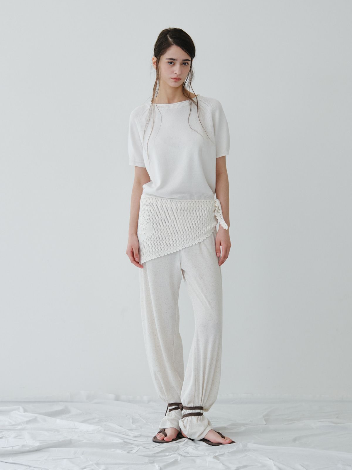 리플레인(REPLAIN) COTTON HALF ROUND KNIT TOP_OFF WHITE
