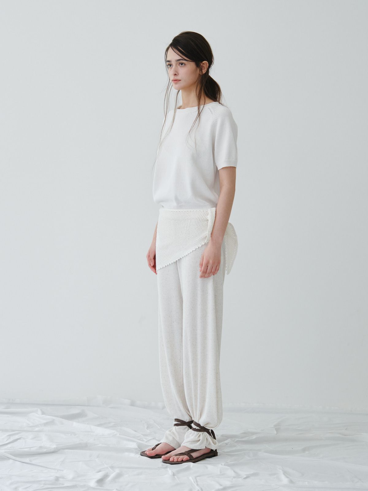 리플레인(REPLAIN) COTTON HALF ROUND KNIT TOP_OFF WHITE