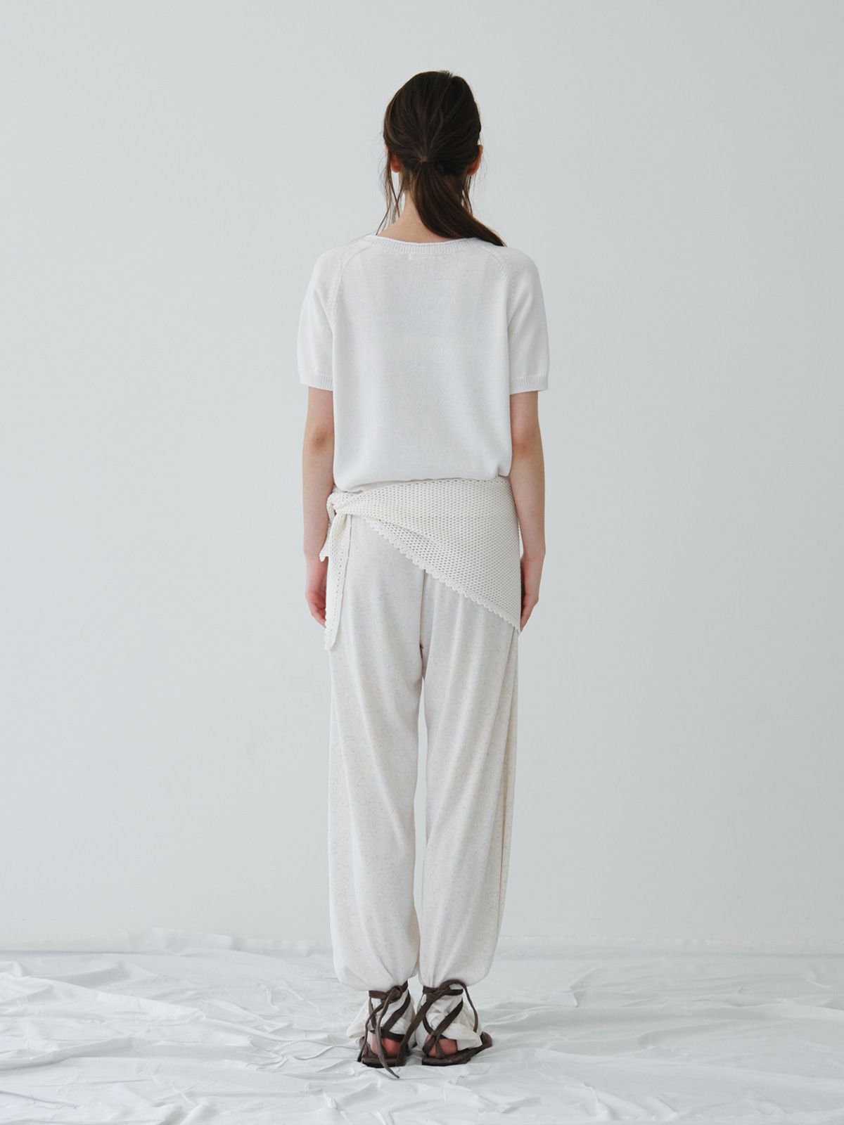 리플레인(REPLAIN) COTTON HALF ROUND KNIT TOP_OFF WHITE