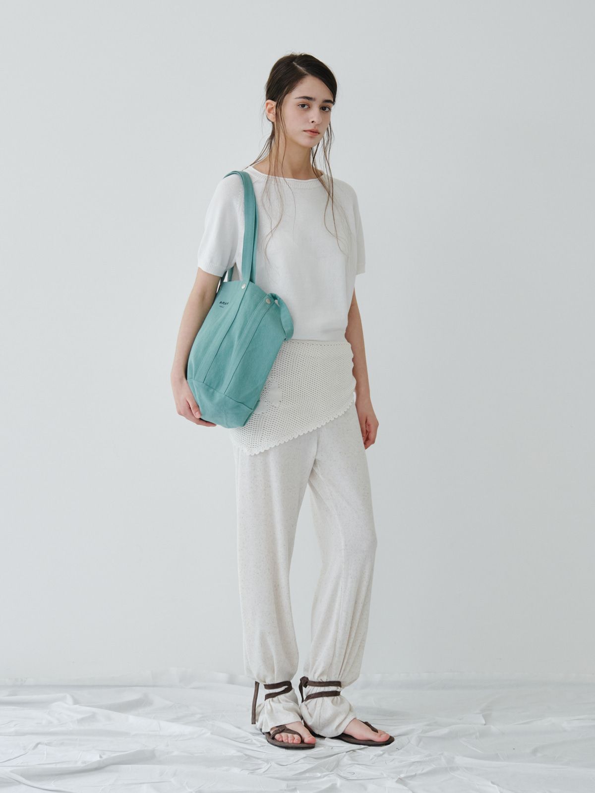 리플레인(REPLAIN) COTTON HALF ROUND KNIT TOP_OFF WHITE