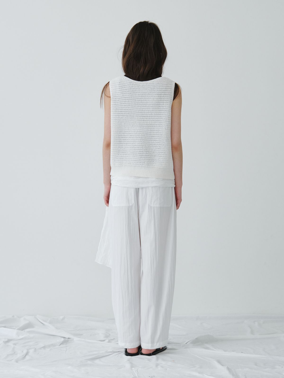리플레인(REPLAIN) CROCHET BACK OPEN KNIT TOP_OFF WHITE