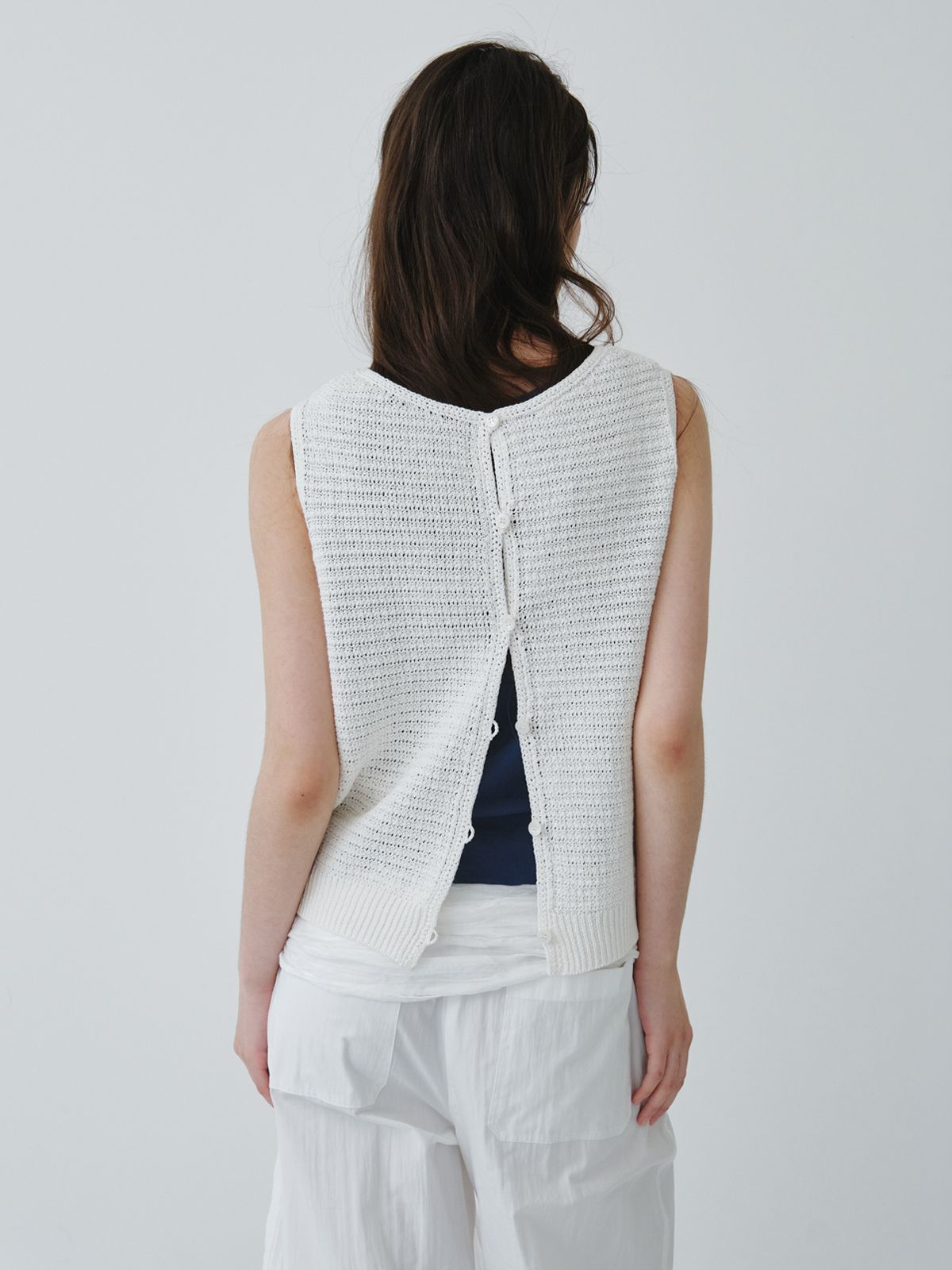 리플레인(REPLAIN) CROCHET BACK OPEN KNIT TOP_OFF WHITE