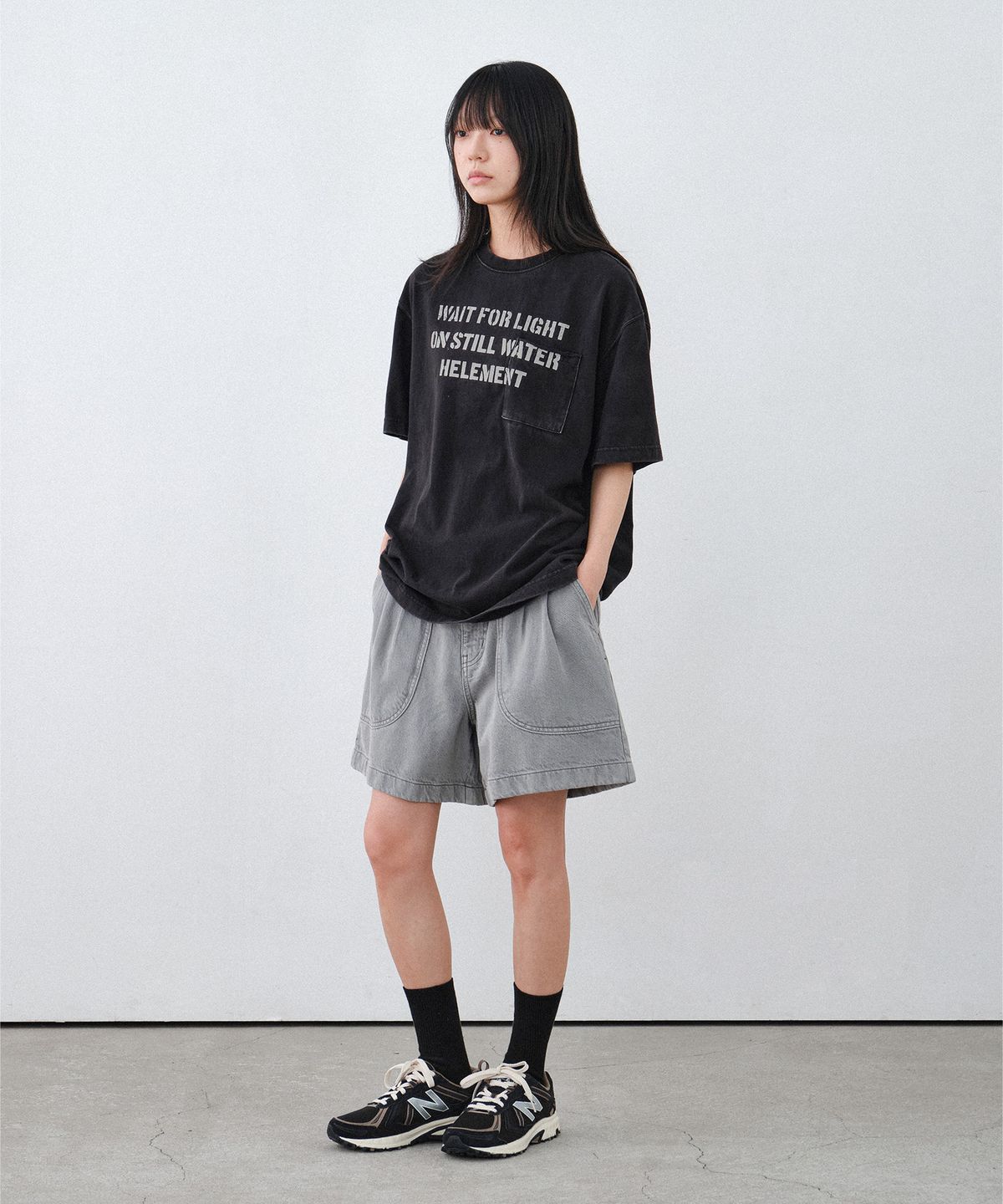 힐리먼트(HELEMENT) 여성 피그먼트 데님 숏팬츠 (GREY)