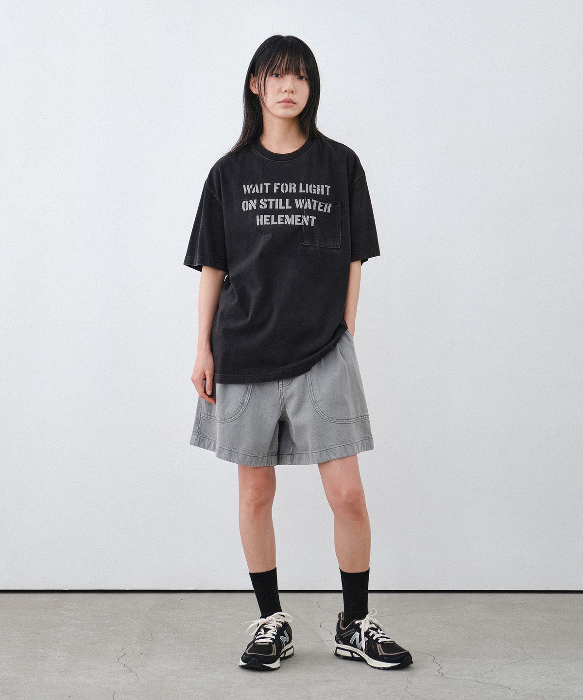 힐리먼트(HELEMENT) 여성 피그먼트 데님 숏팬츠 (GREY)