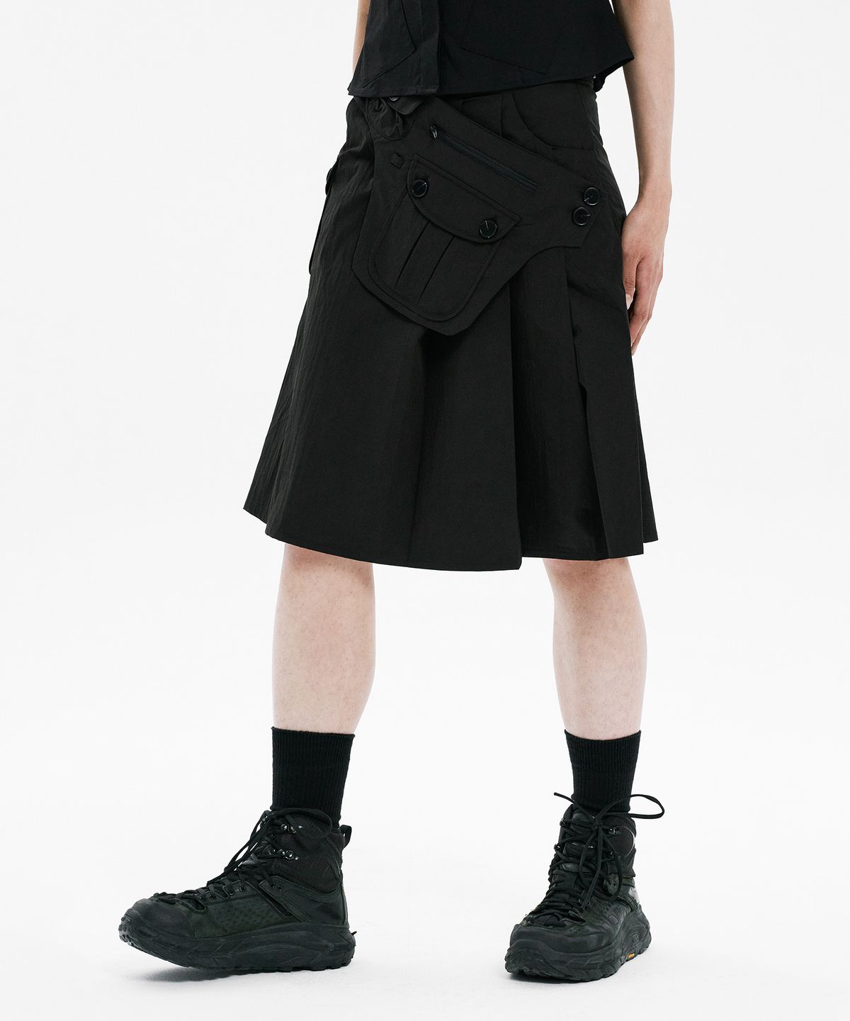 하나히(HANAHI) Pocket belt half pleated skirt BLACK