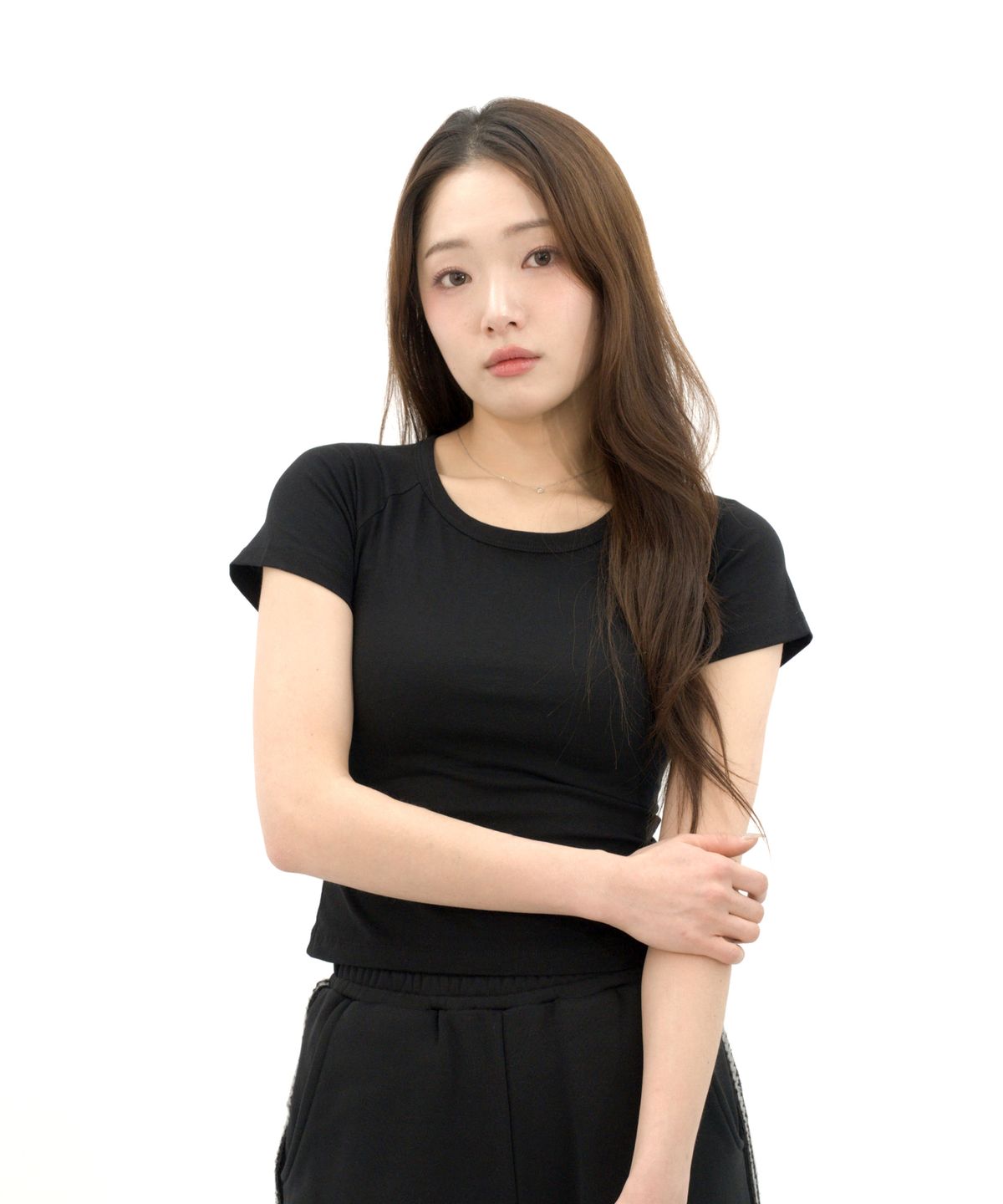 히피하우스(HIPPIE HAUS) Black Raglan Core essential curve t-shirt