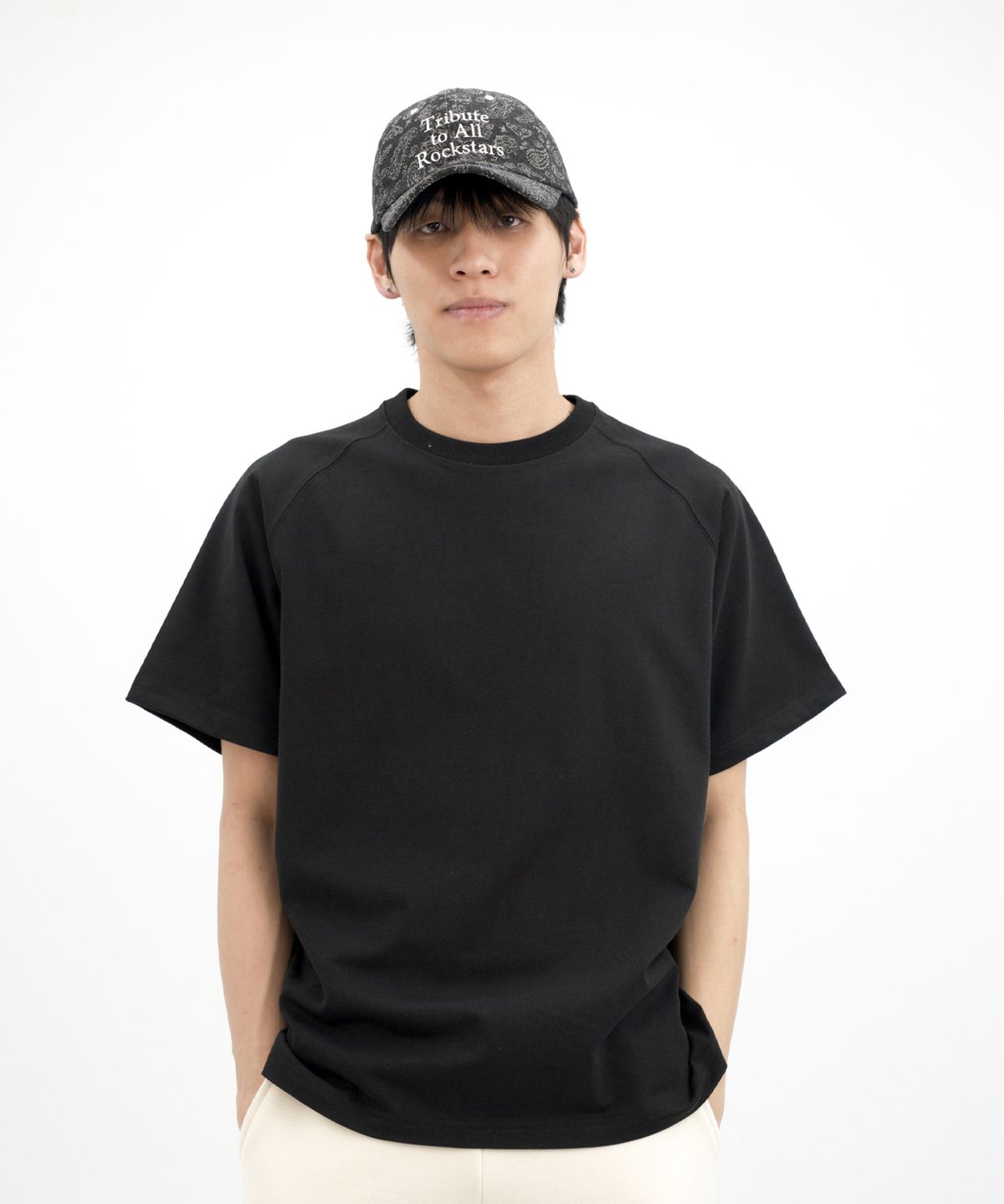 히피하우스(HIPPIE HAUS) Raglan Core essential  t-shirt