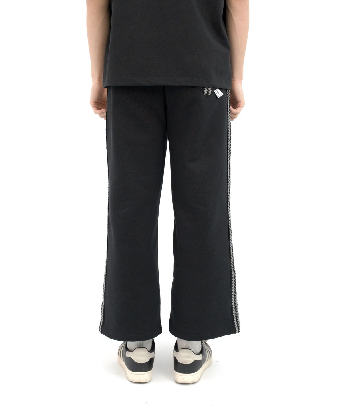 히피하우스(HIPPIE HAUS) Brushed Straight sweatpants w.Tape Black
