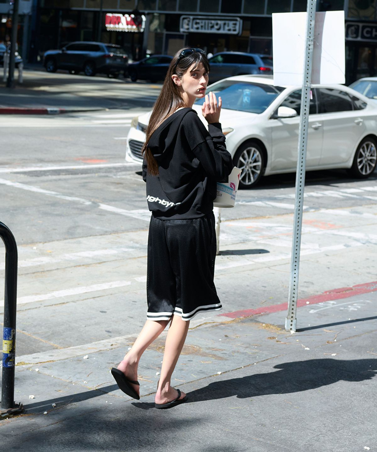 로타입(ROUGHTYPE) 89 Logo Mesh Basketball Shorts - Black