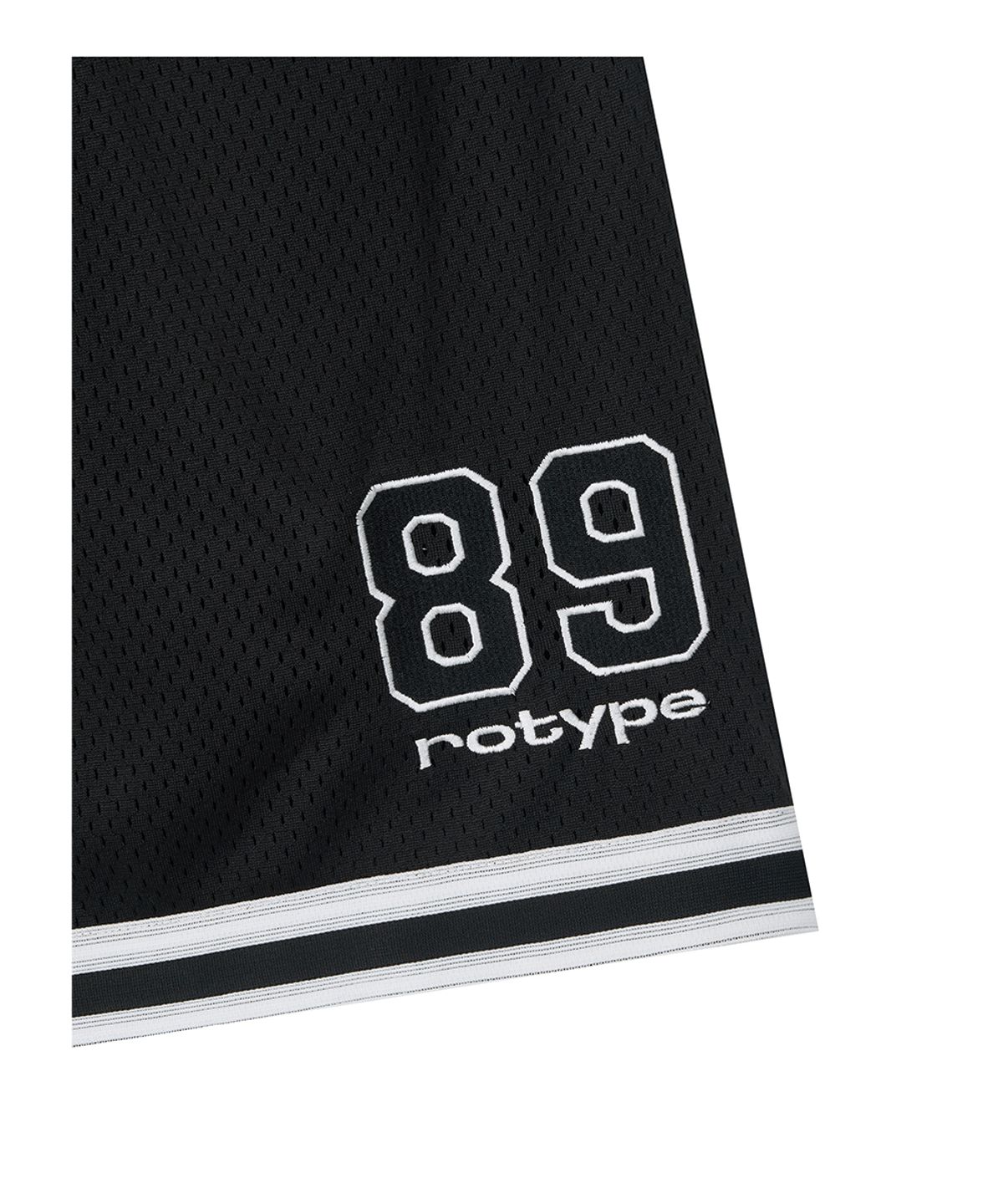 로타입(ROUGHTYPE) 89 Logo Mesh Basketball Shorts - Black