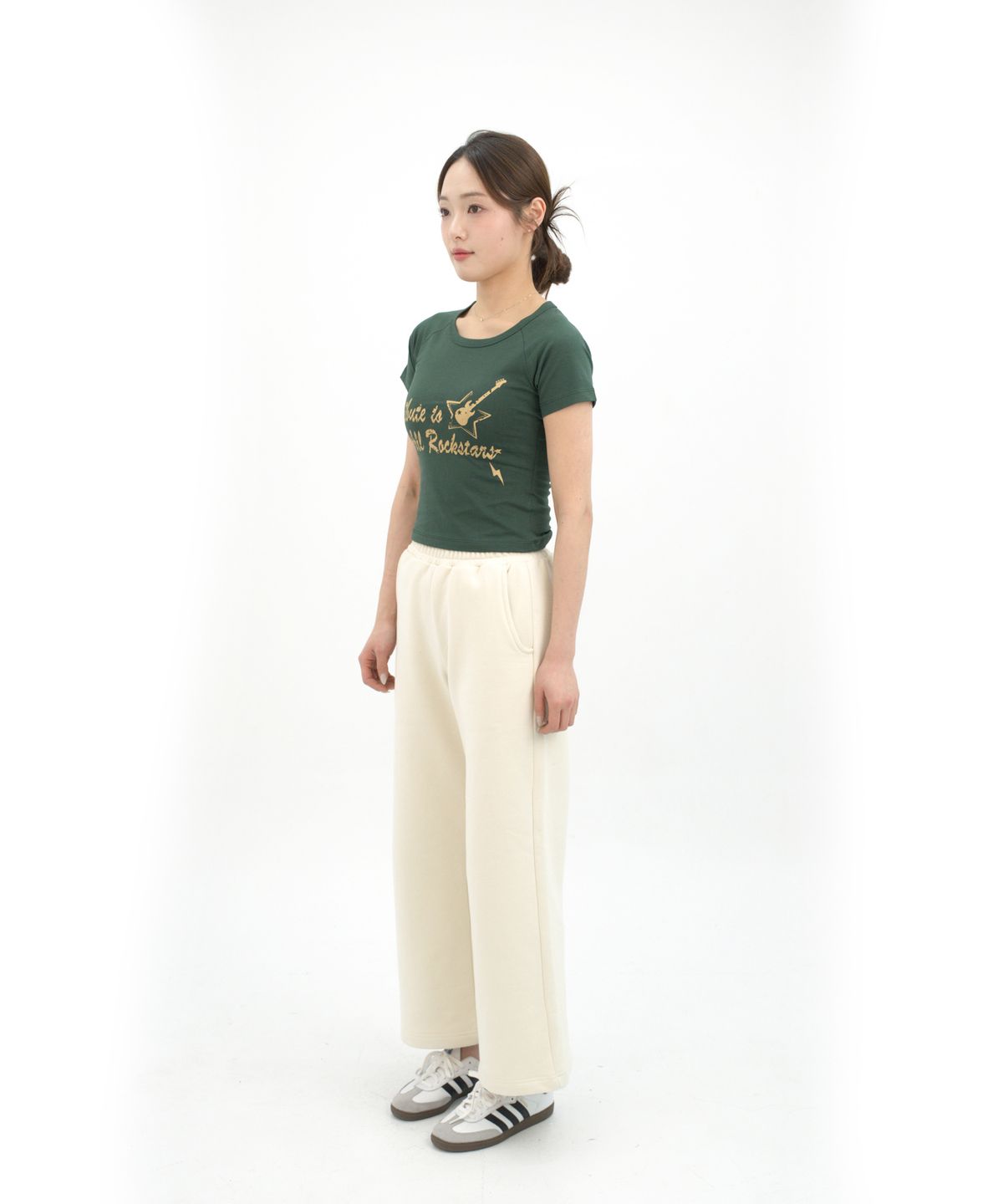 히피하우스(HIPPIE HAUS) Tribute To All Bassists Raglan Core essential curve t-shirt - Green