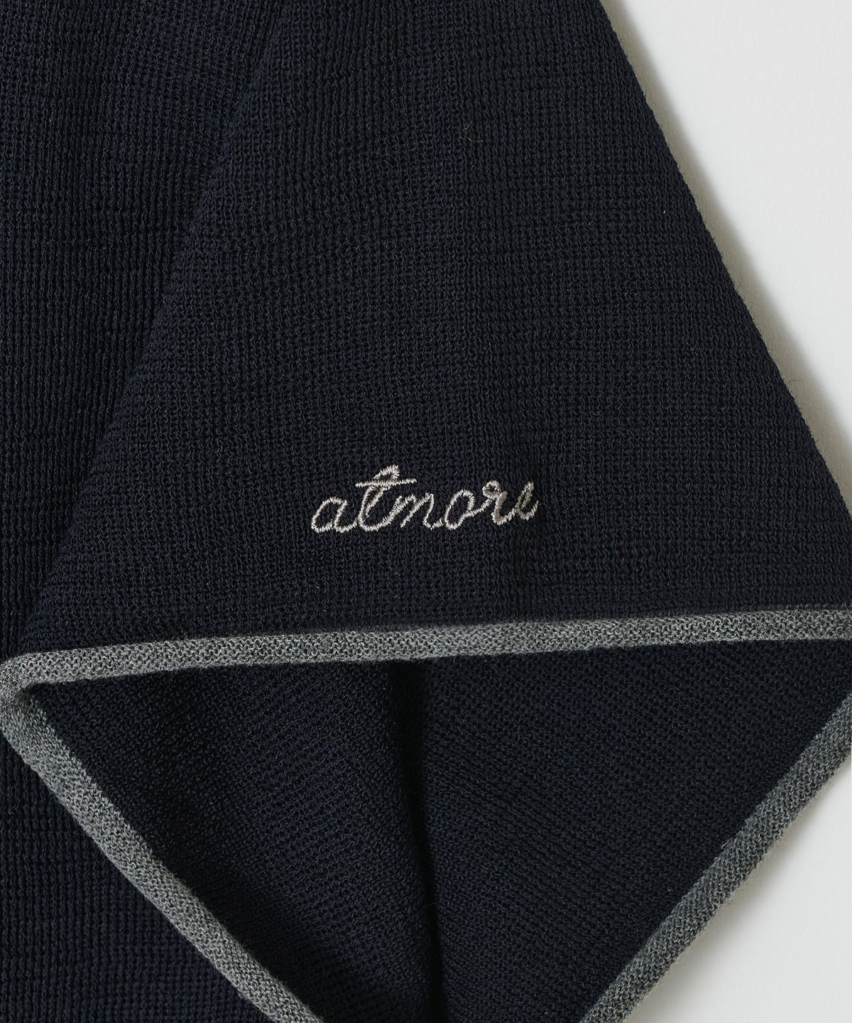 앳모어(ATMORE) 에즈 클래식 라인 니트 (navy)