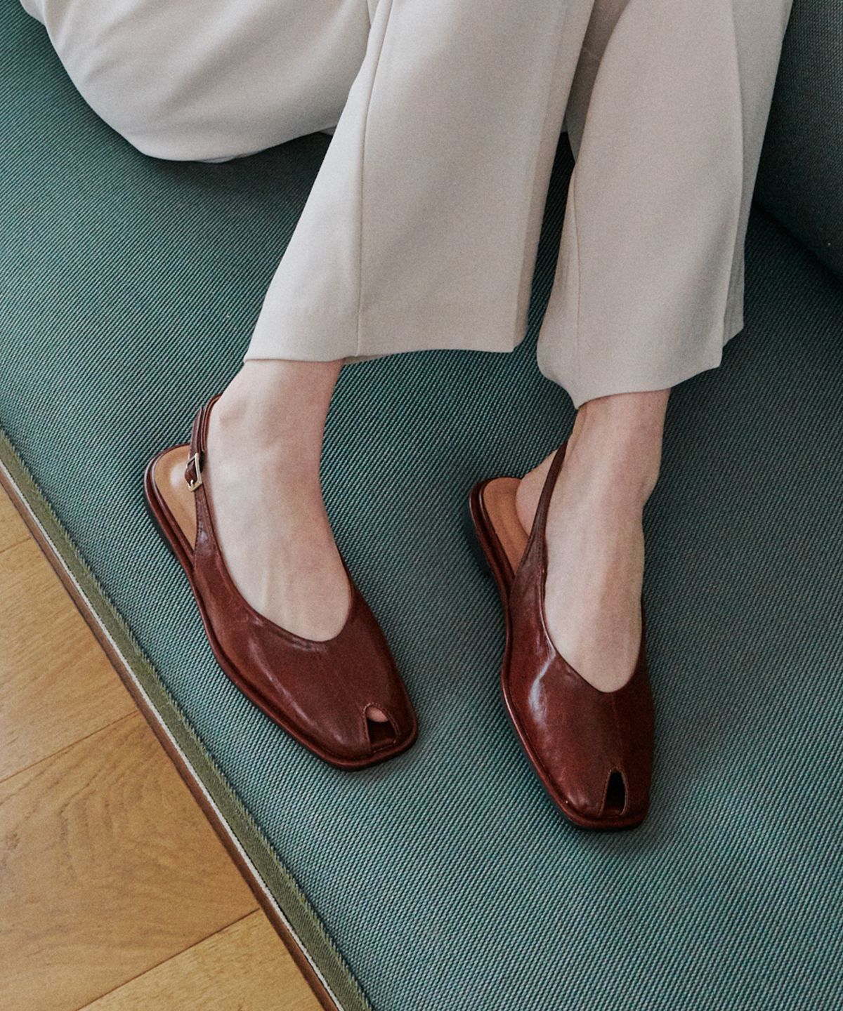 에이티티(ATT) Keyhole Slingback Flats (att6010)
