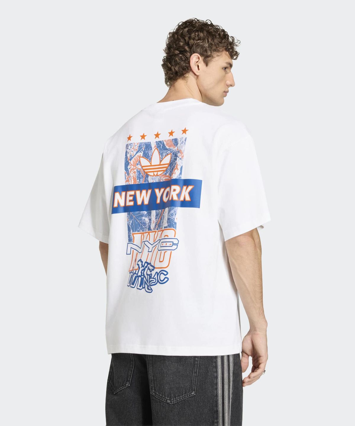 아디다스(ADIDAS) FIFA World Cup 26™ 호스트 시티 뉴욕 티셔츠 - 화이트 / KD8300