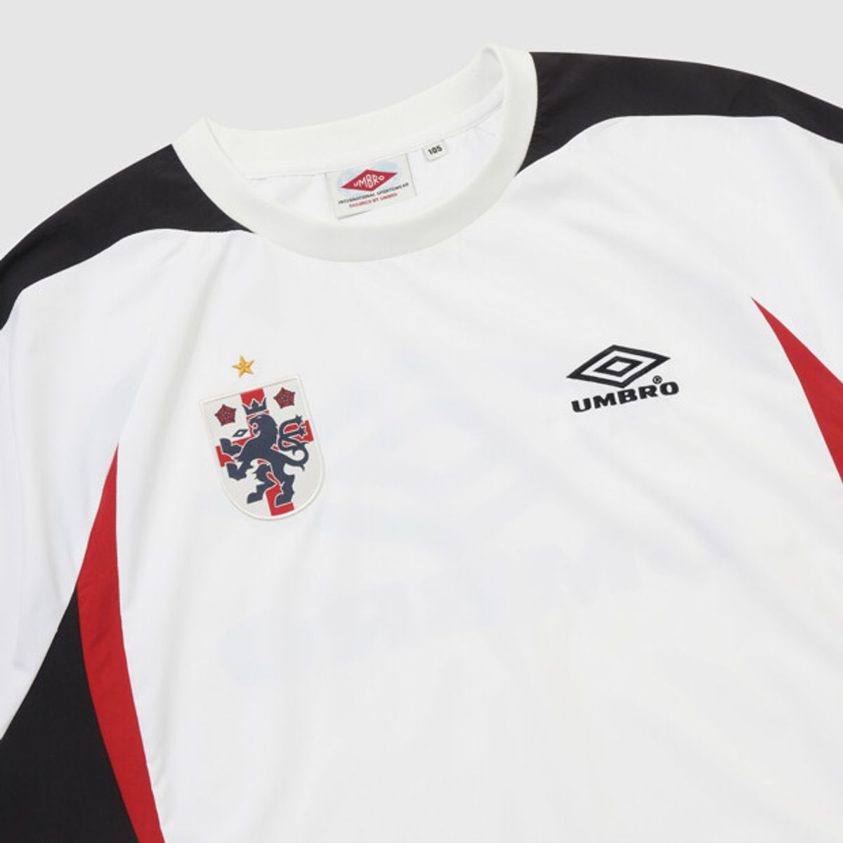 엄브로(UMBRO) HBL 풋볼 헤리티지 와펜 반팔 피스테 아이보리 UR224CWT52