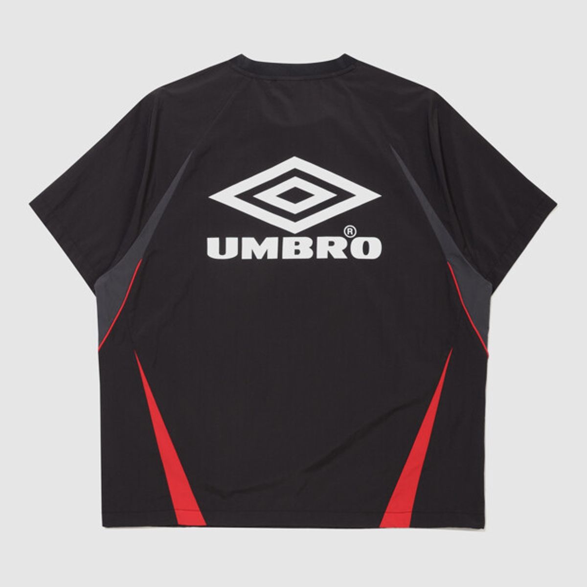 엄브로(UMBRO) HBL 풋볼 헤리티지 와펜 반팔 피스테 블랙 UR224CWT52