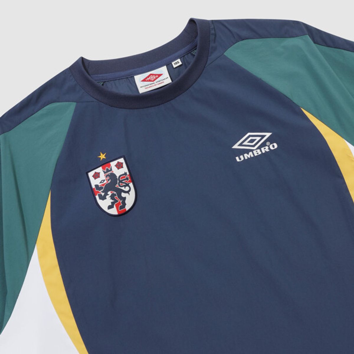 엄브로(UMBRO) HBL 풋볼 헤리티지 와펜 반팔 피스테 네이비 UR224CWT52