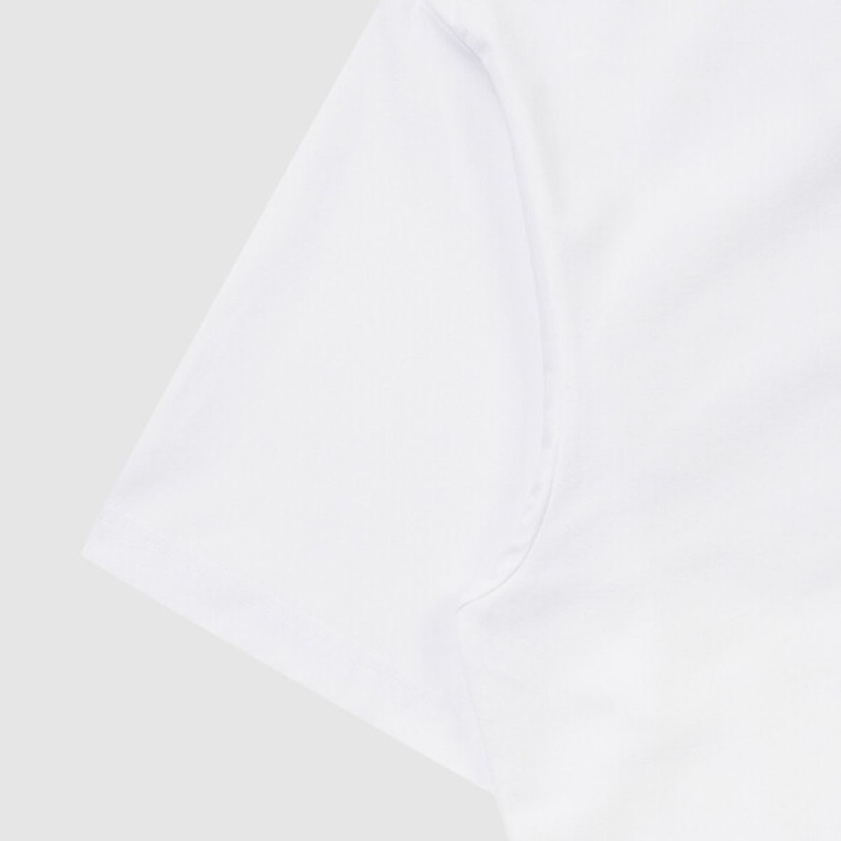엄브로(UMBRO) [QUICK-DRY] HBL 아카이브 로고 프레쉬 반팔 티셔츠 화이트 UR224CRS52