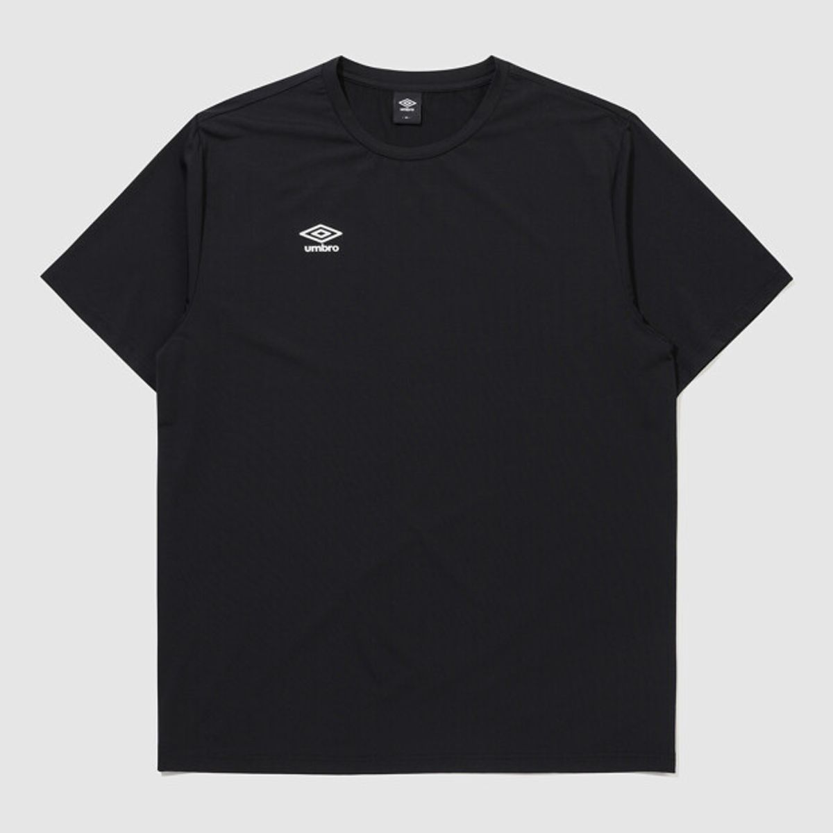 엄브로(UMBRO) [COOLING] 슬로우킥 냉감 메쉬 레터링 반팔 티셔츠 블랙 UR221SRS53