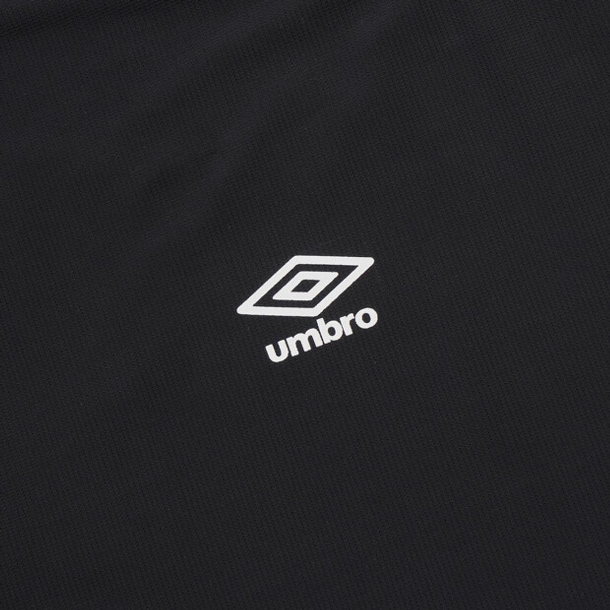엄브로(UMBRO) [COOLING] 슬로우킥 냉감 메쉬 레터링 반팔 티셔츠 블랙 UR221SRS53