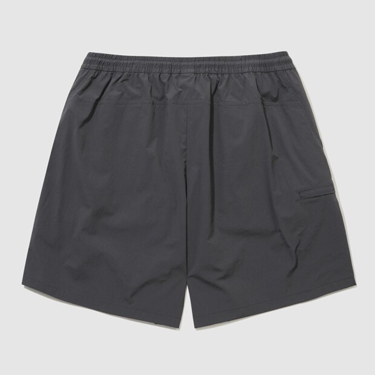 엄브로(UMBRO) 다이아몬드 이스케이프 나일론 스판 4.5부 반바지 차콜 UR213CHP52