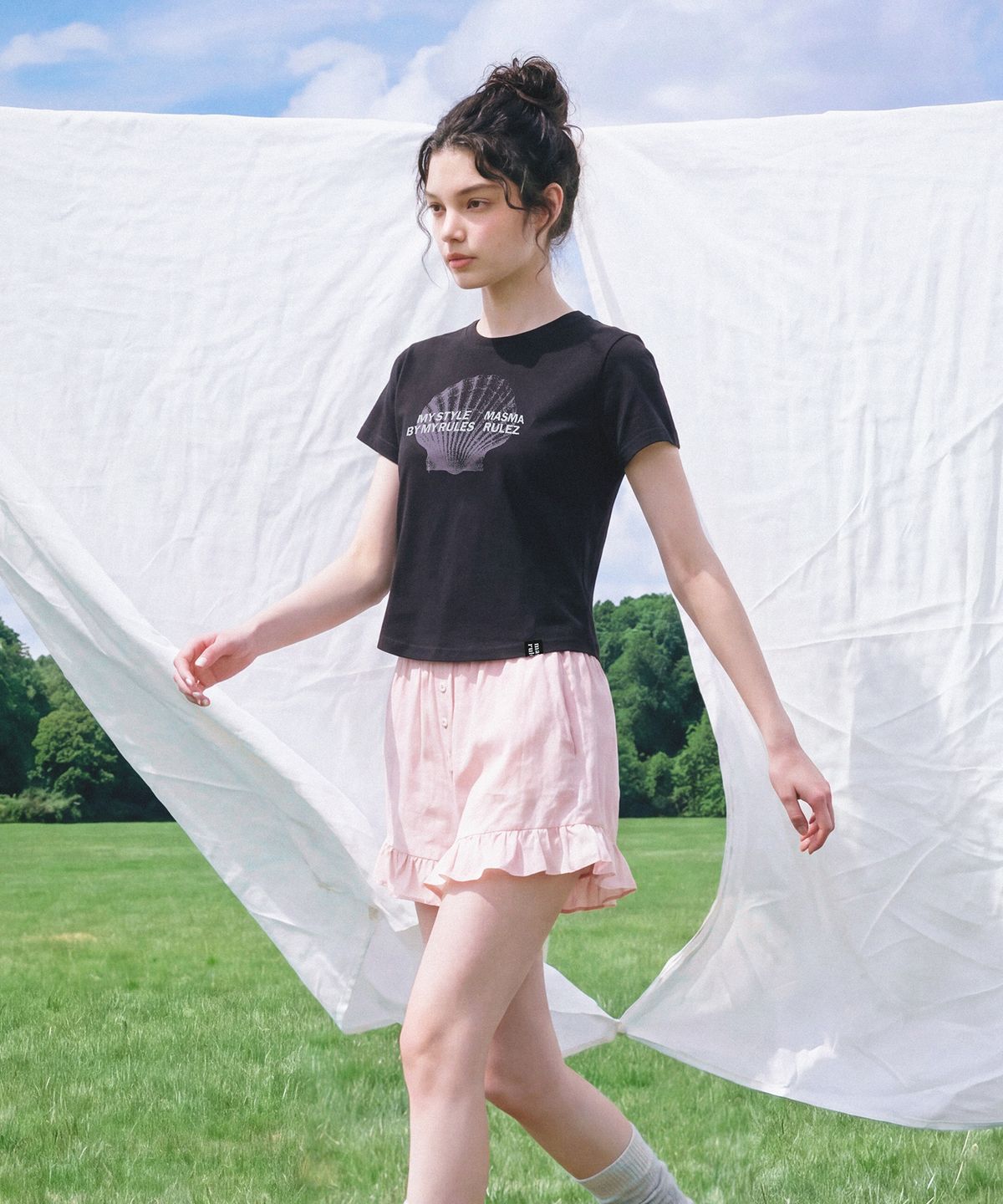 마스마룰즈 어패럴(MASMARULEZ APPAREL) Point Draw Scallop Crop T-shirt_2 Colors