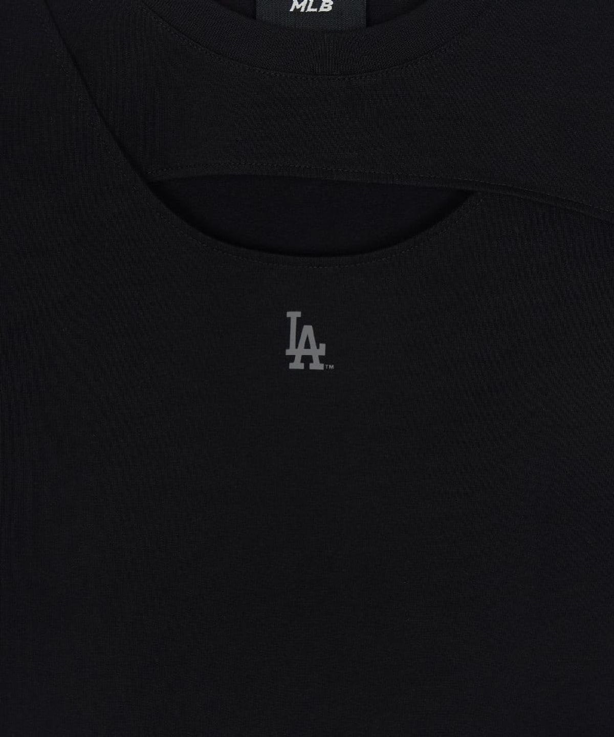 엠엘비(MLB) 여성 컷아웃 디테일 슬림 세미 크롭 반팔 티셔츠 LA (Black)
