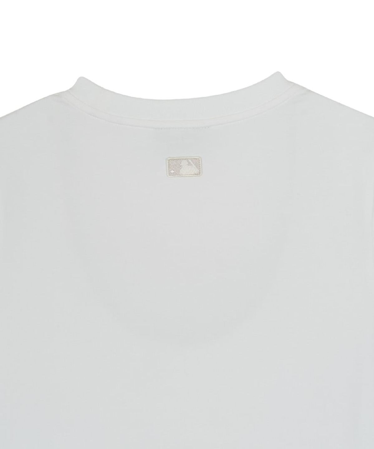 엠엘비(MLB) 여성 컷아웃 디테일 슬림 세미 크롭 반팔 티셔츠 NY (White)