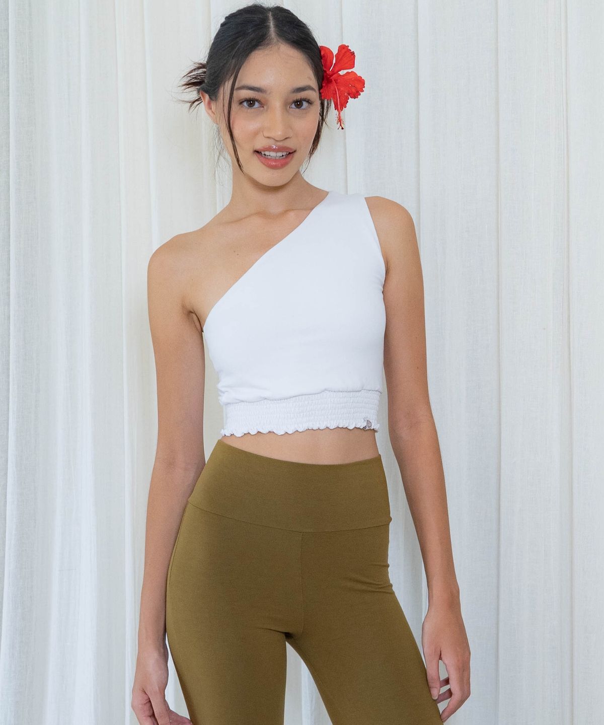 치타(CHITTA) Dhyana Off-shoulder Top_3 colors