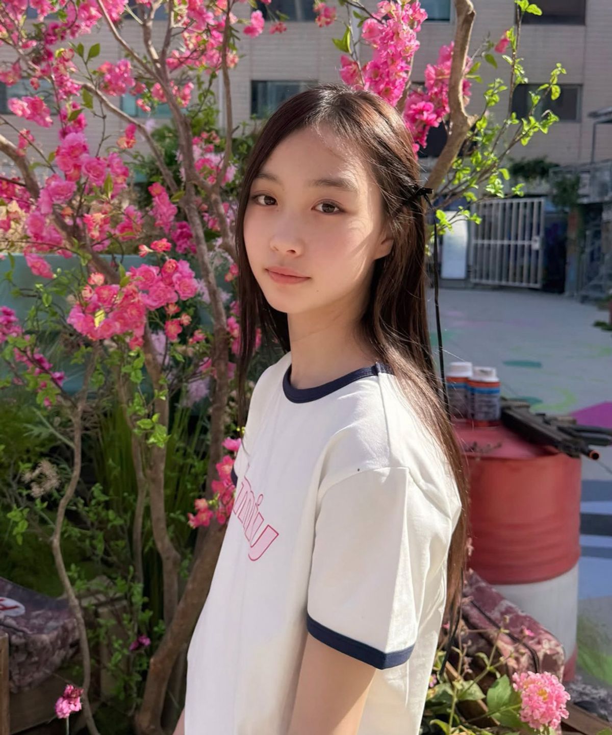 티미유(TMIU) 심플 링거 반팔티