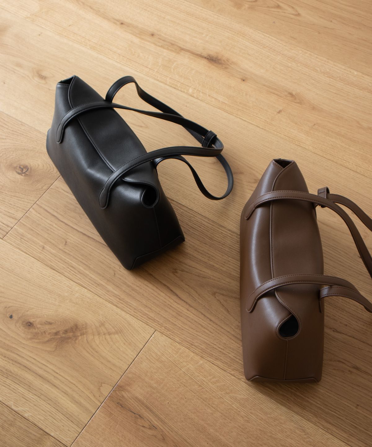 캐비닛먼트(KABINETMENT) Atmo flap bag_2colors