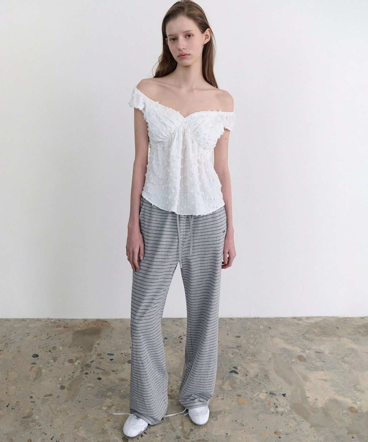 앤니즈(ANDNEEDS) Hasta stripe banding pants (melange gray)