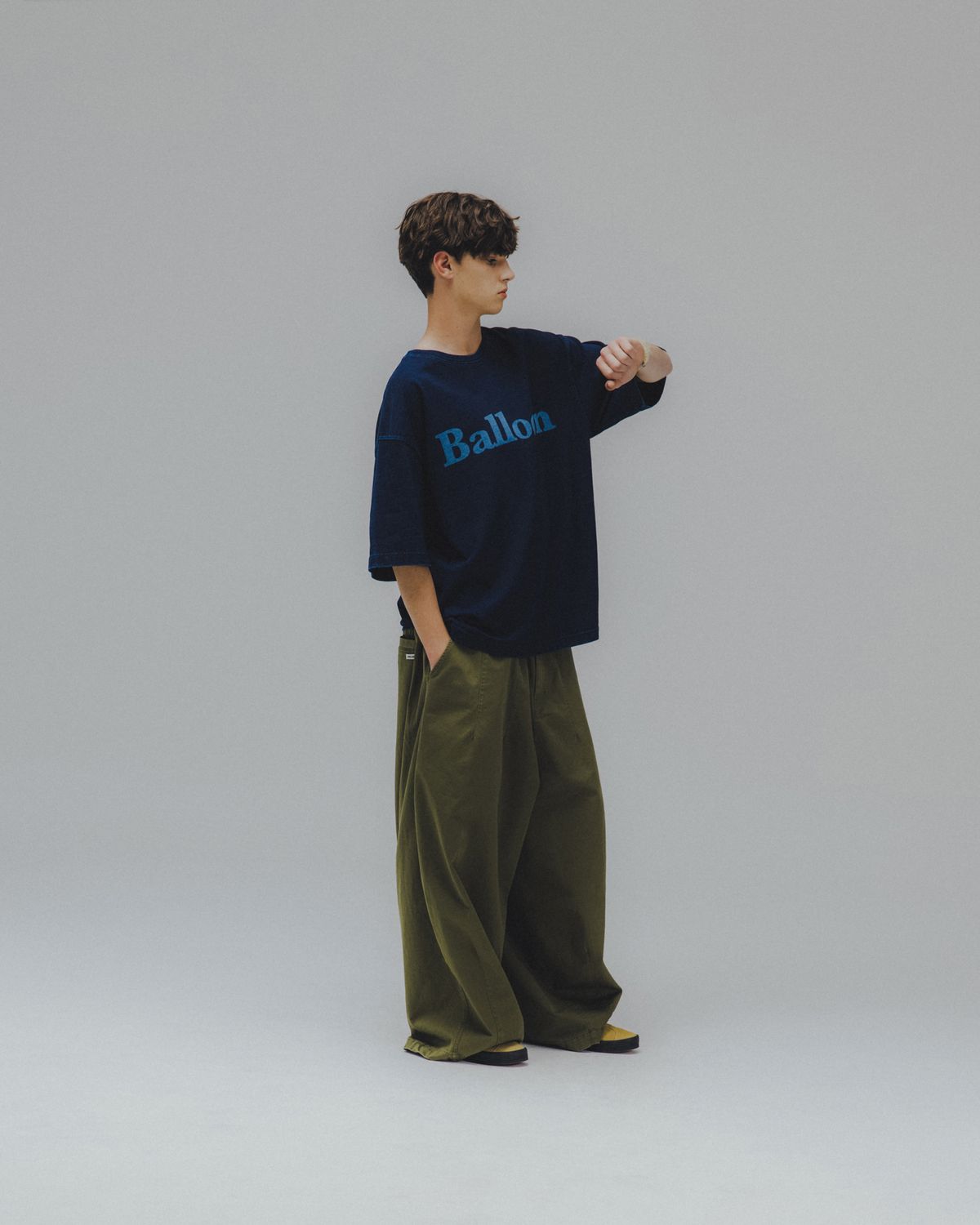 앵글런(ANGLAN) Washed Balloon Pants - Khaki