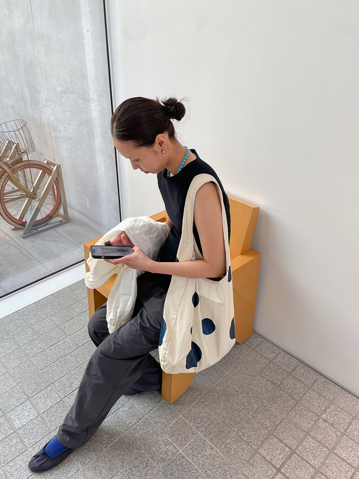 아코크(ACOC) Dot Bubble Bag_Glossy Ivory