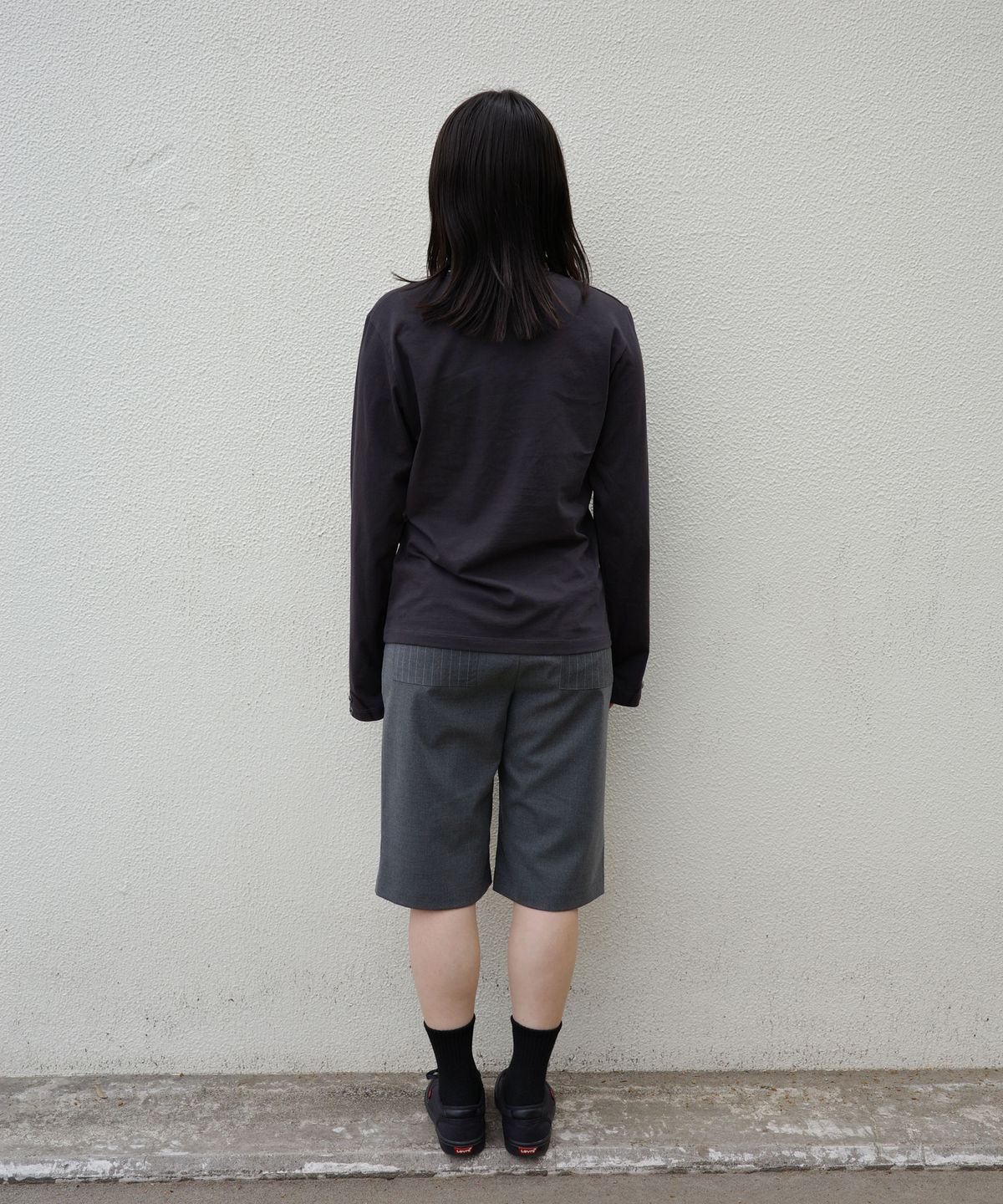 사로스(saros) Saros Button Sleeve - Charcoal(1)