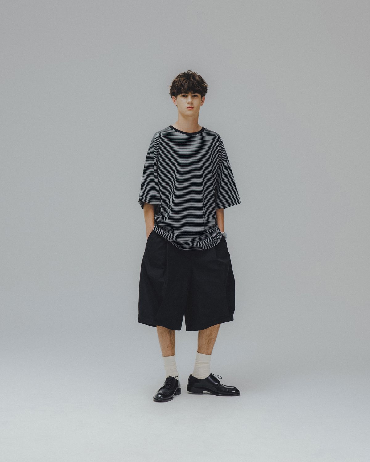 앵글런(ANGLAN) Essential Layer Half Tee - Striped