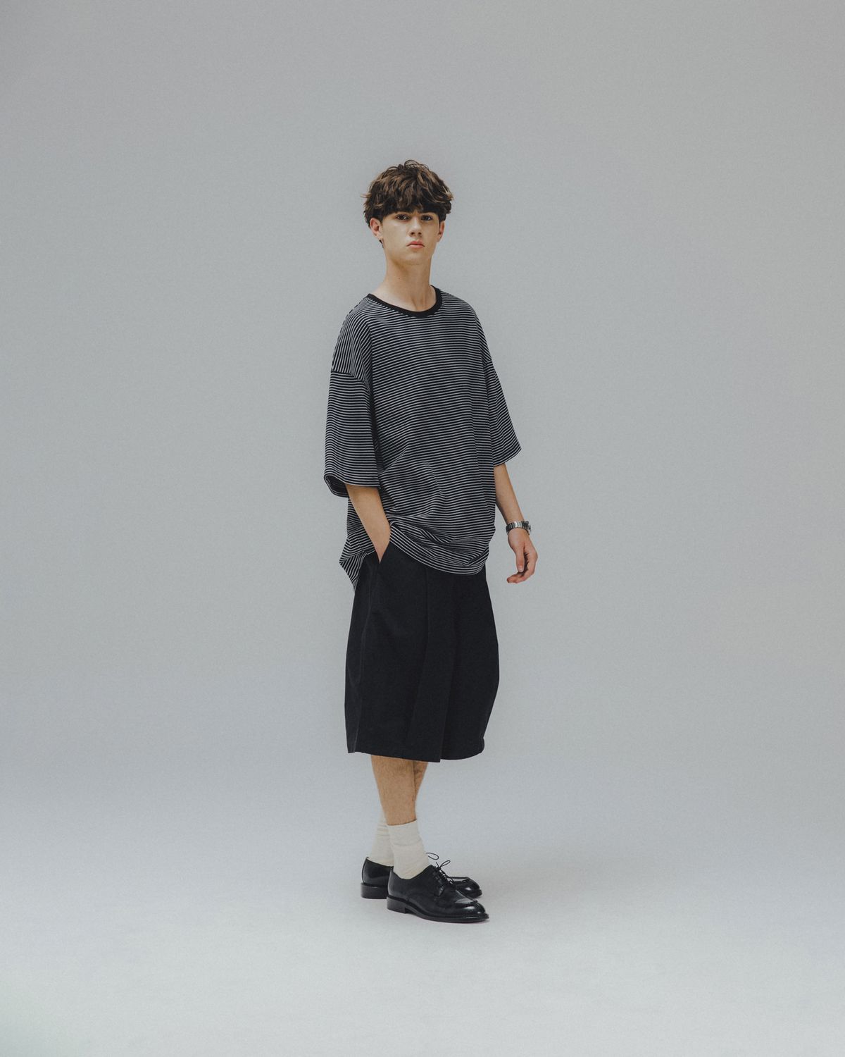 앵글런(ANGLAN) Essential Layer Half Tee - Striped