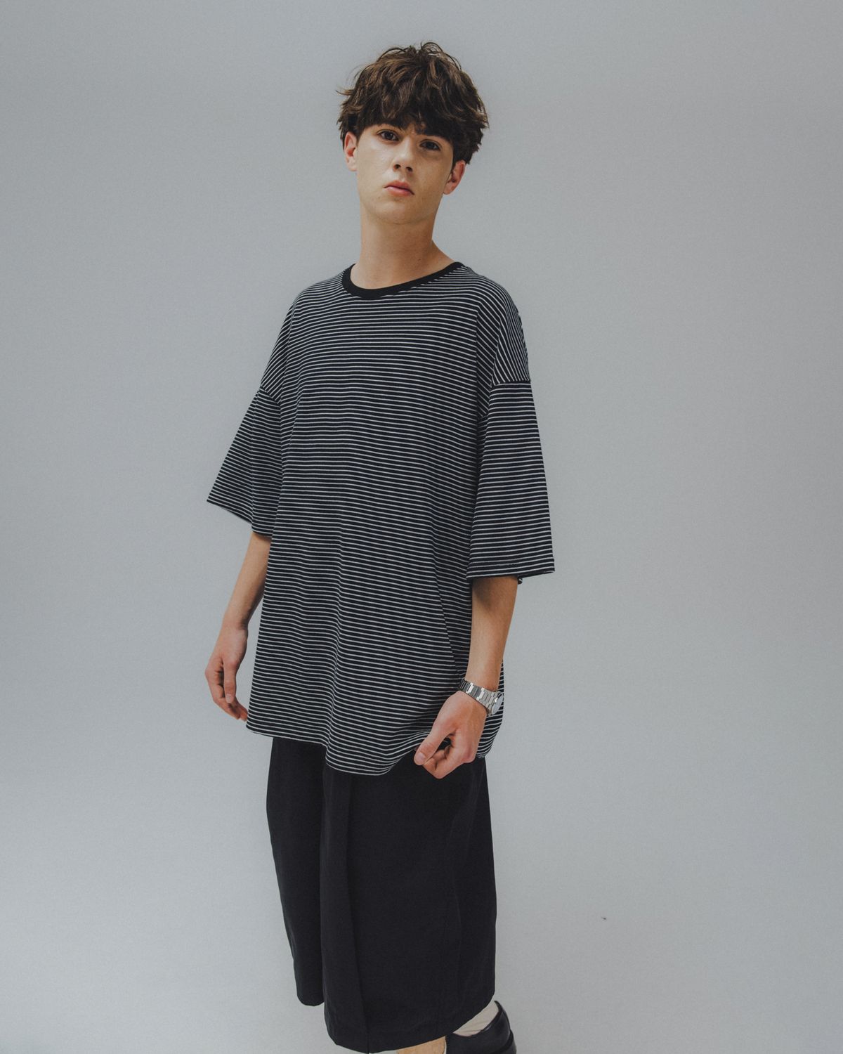 앵글런(ANGLAN) Essential Layer Half Tee - Striped