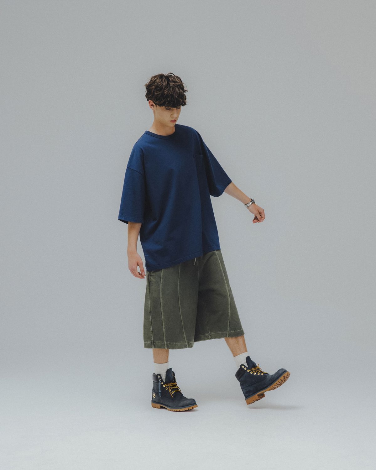 앵글런(ANGLAN) Essential Pocket Half Tee - Navy