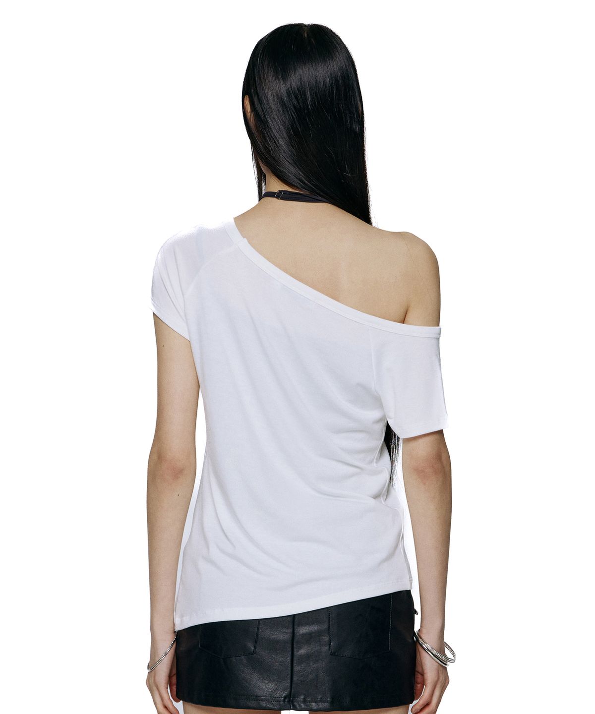 락케이크(ROCKCAKE) Off Shoulder Script Top - Ivory