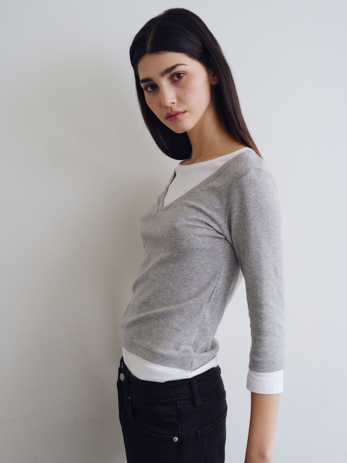 웨이브유니온(WAVE UNION) Layered V-neck Three-quarter sleeve top Heather dark gray
