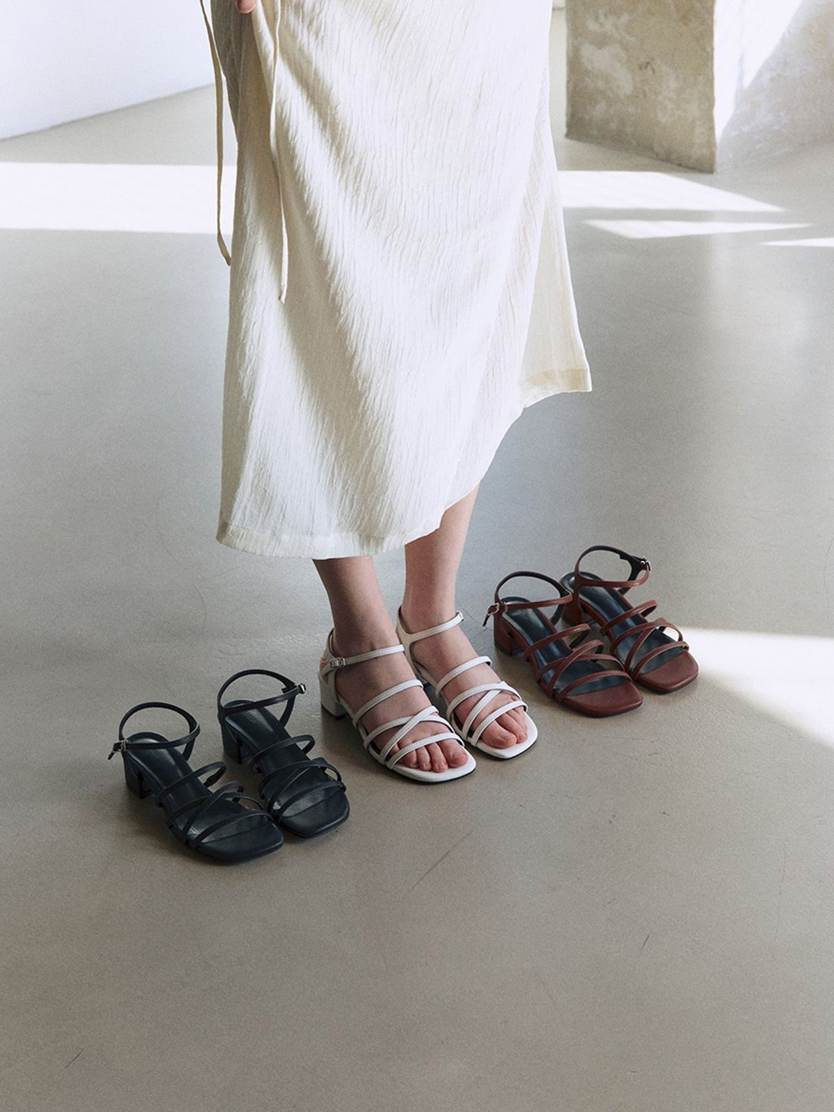 모이지(MOIJI) EO2608 SERIN Mid Sandal(3color)