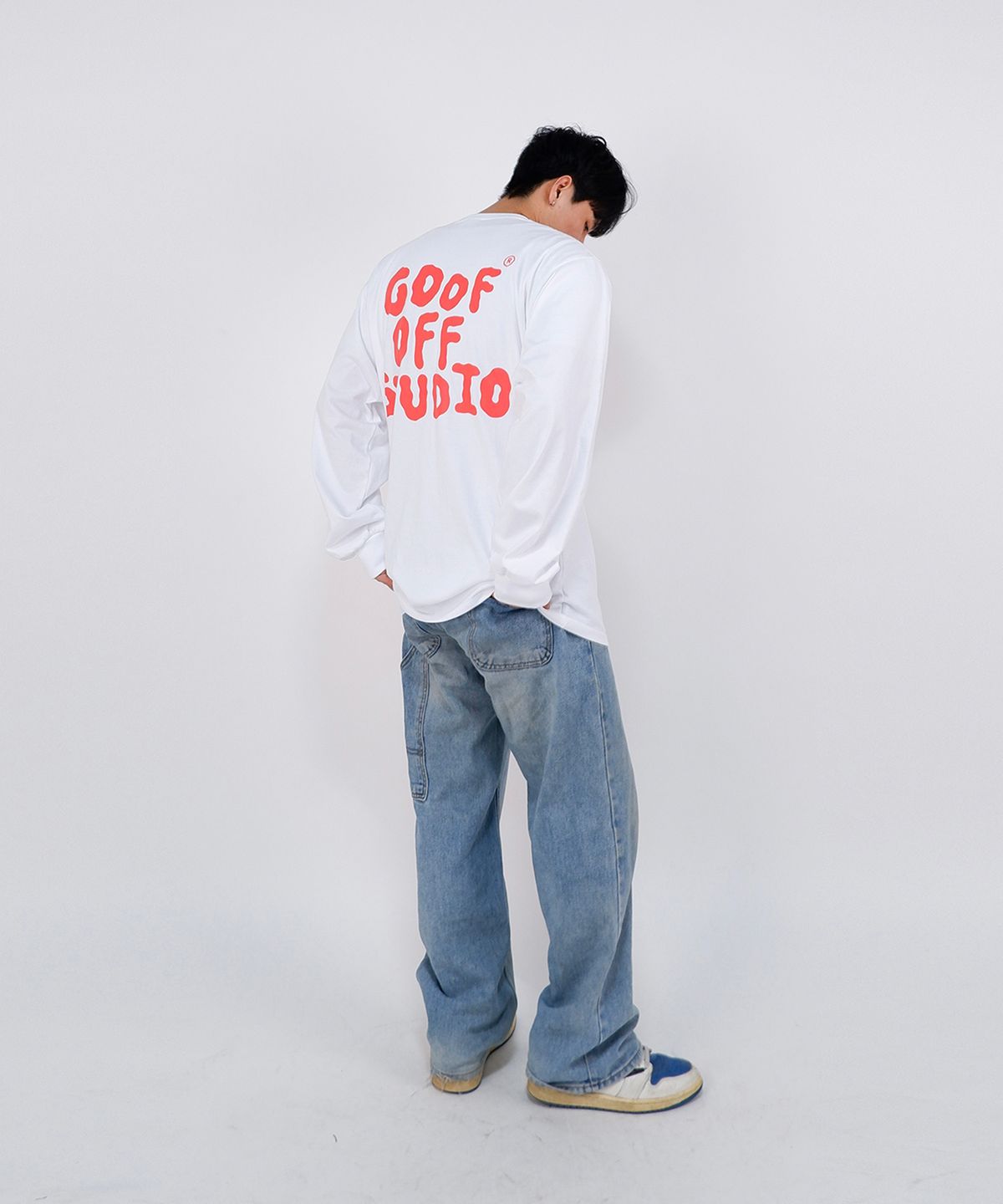 구프오프스튜디오(GOOFOFFSTUDIO) GOFS 메인 로고 롱 슬리브 - 화이트