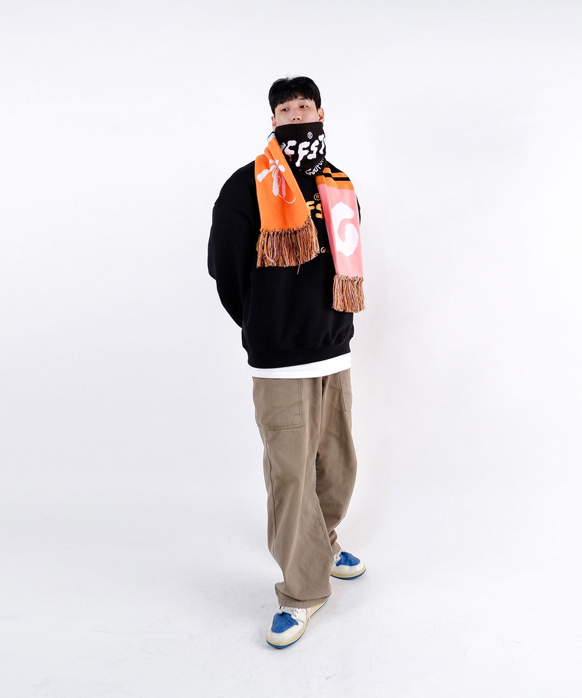 구프오프스튜디오(GOOFOFFSTUDIO) GOFS 메인 로고 머플러 - 블랙