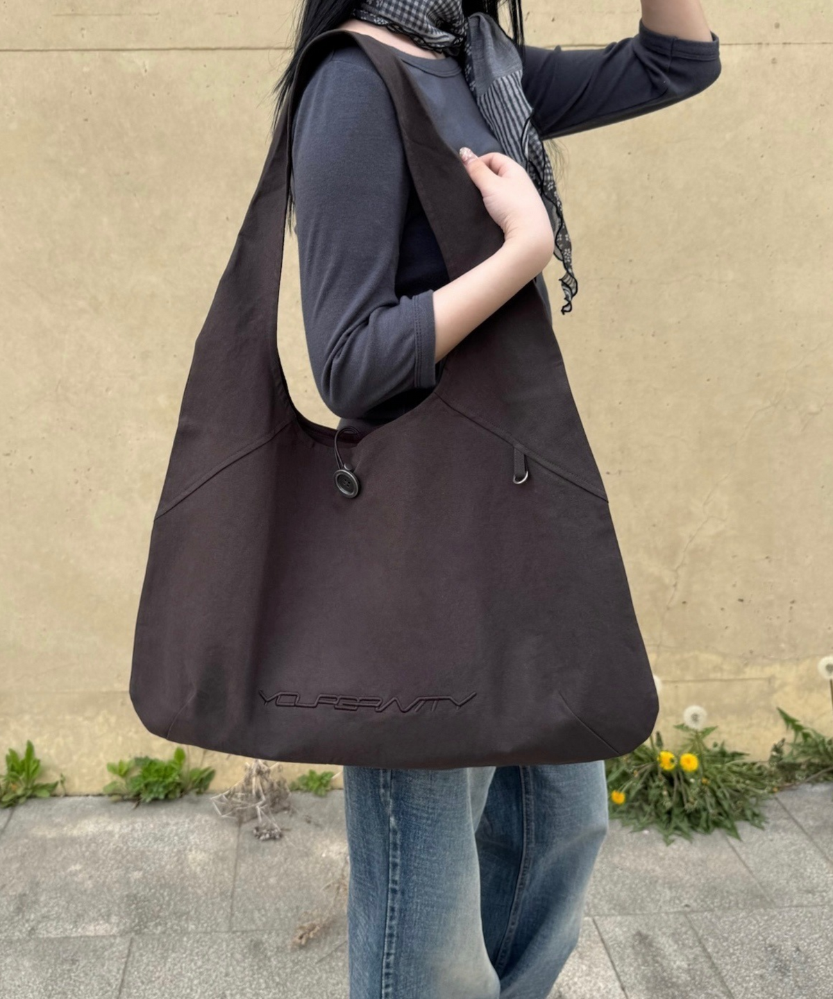 유어그래비티(YOURGRAVITY) String Shoulder Bag - brown