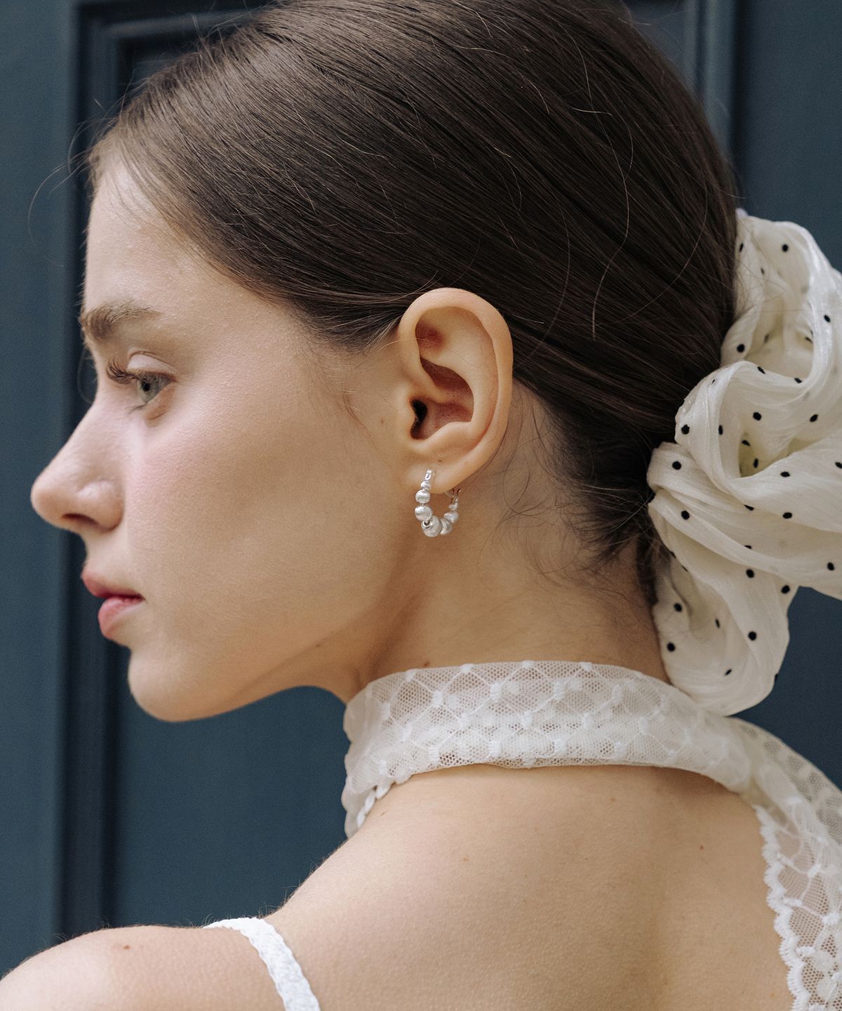 하스(HAS) [Silver 925] HMS010 Textured Silver Ball Hoop Earrings